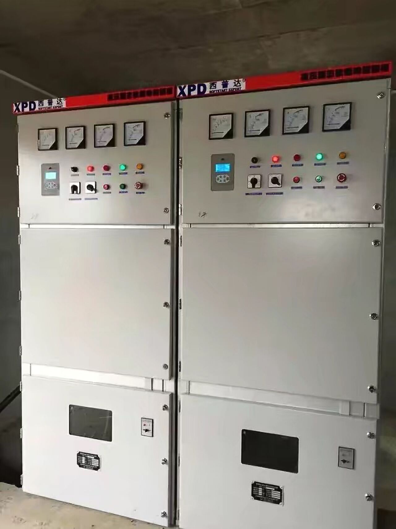 西普達(dá)6KV/10KV高中壓電機(jī)軟起動(dòng)器控制柜